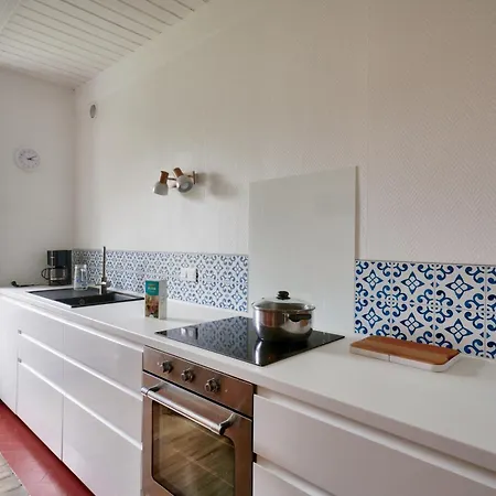 Pays Bigouden - Charmante Maison En Pierre Pour 6 * Tréffiagat